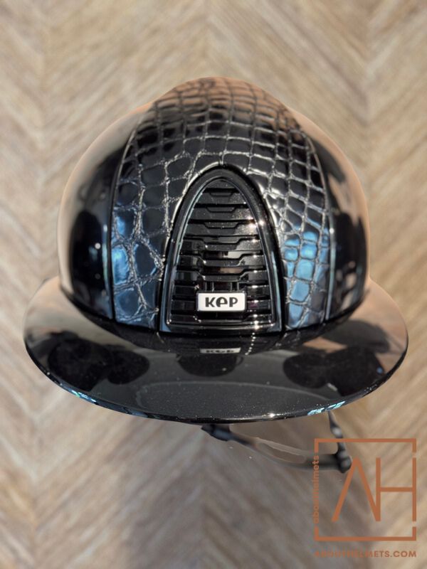 KEP Italia Polo Polish Black Cocco - About Helmets